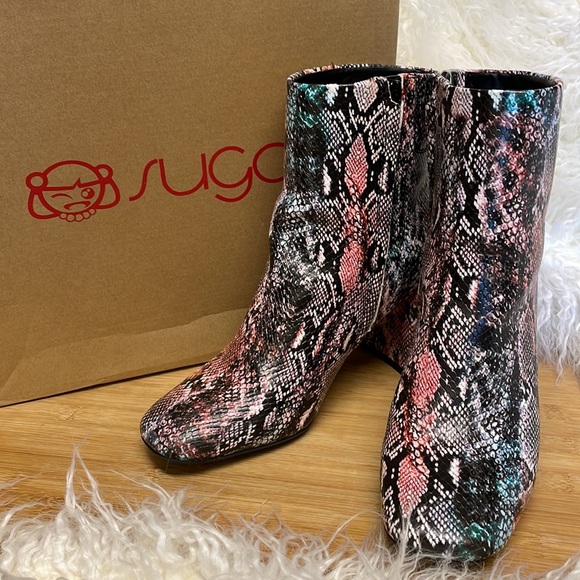 🐍 SUGAR // Rainbow Multi Faux Snake Skin Side Zip  Booties Size 8 - Picture 14 of 14